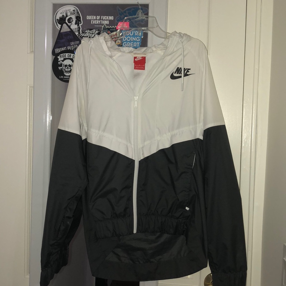 black and white nike windbreaker
